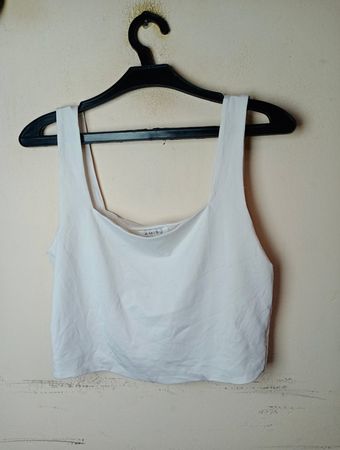 AMISU Weißes Cami-Top