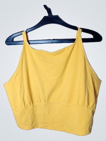Gelbes Crop Top