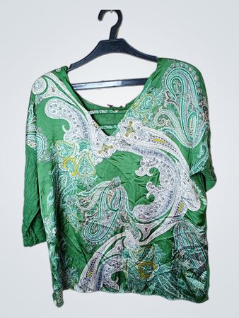 Grüne Paisley-Druckbluse
