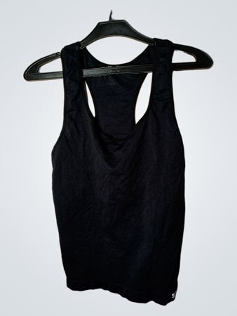 Schwarzes Racerback-Top
