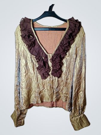 Goldene Bluse mit braunem Rüschensaumkragen