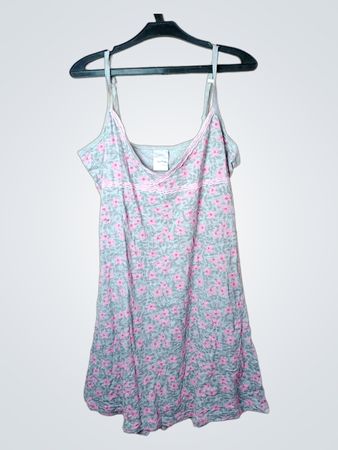 Elle Nor Grau Blumenmuster Nachthemd Größe M