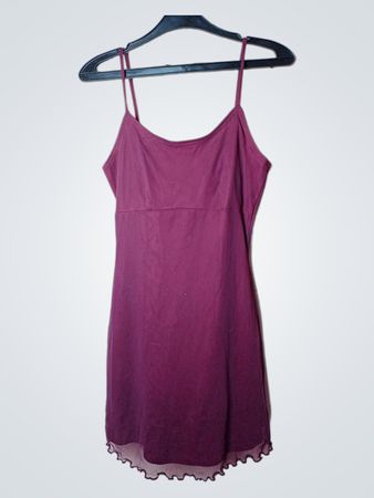 Joule Burgunder Slipkleid mit Rüsche Saum