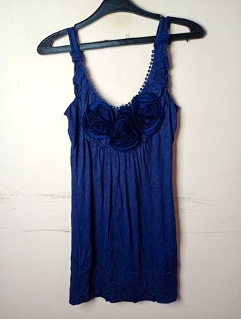 Papaya Blaues Tanktop mit Rosetten-Detail