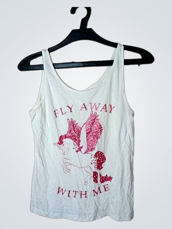 DF YOUNG Weißes Tanktop mit Pegasus-Grafik und dem Text 'Fly Away With Me'