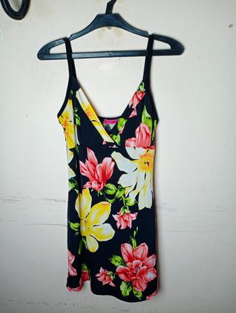 CHARBELL PARIS Floral Print Spaghetti Strap Dress