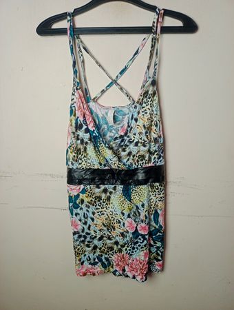 BODYFLIRT Boutique Camisole mit floralem Druck und schwarzem Saum