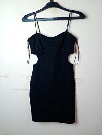 Bershka Schwarzes Cut-out Geripptes Mini Kleid