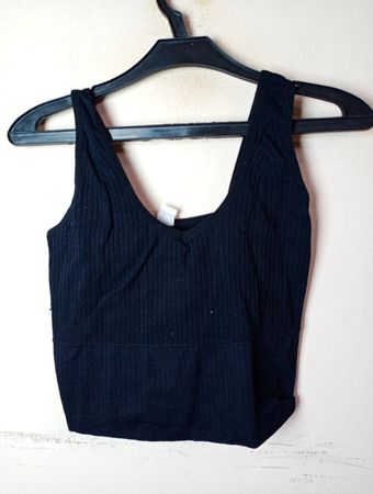 Schwarzes geripptes Tanktop