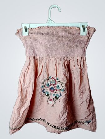 Atmosphere Pink Smocked Strapless Dress mit Stickerei