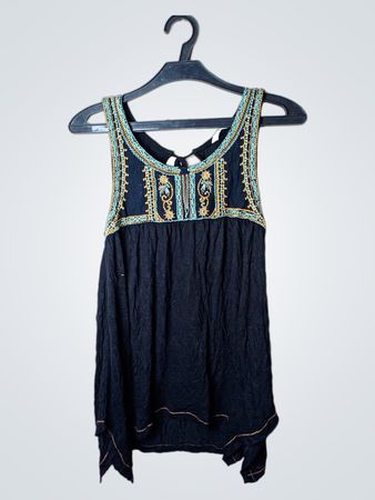 CKL by Calypso Schwarzes besticktes Tanktop