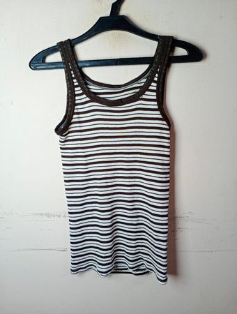 Braun-weiß gestreifes Tanktop