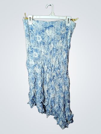ZARA Blau und Weiß Blütenmuster Crinkle Strapless Kleid