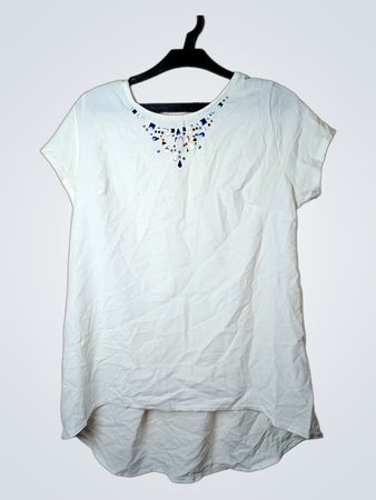 Bejeweled Top in Weiß