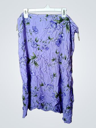 Essence Floral Print Rock