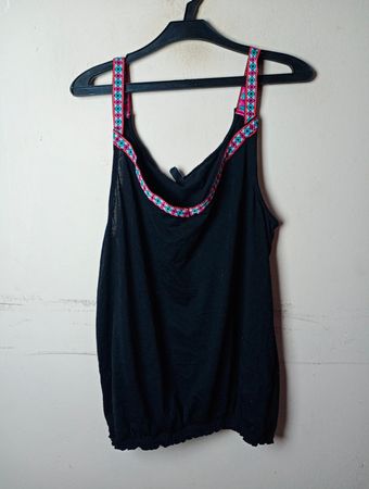 Jean-Paul schwarzes Tanktop mit dekorativen Trägern