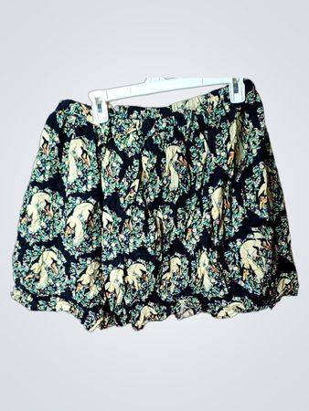 Schwarze Shorts mit floralem Druck