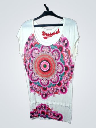 Desigual Damen Weißes Grafikdruck T-Shirt
