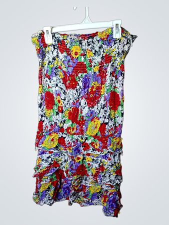CONO. Florales Rüschkleid
