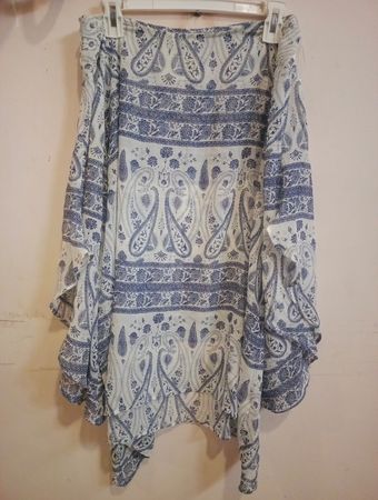 barfota blauer und weißer Paisley-Druck Kimono