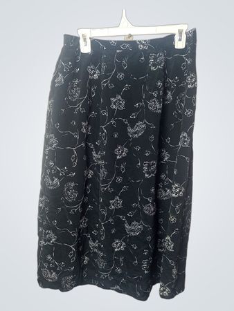 Schwarzer Floralprint-Maxiphone-Rock