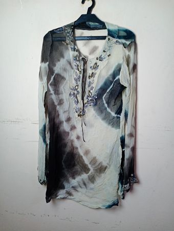 All Saints Spitalfields Batik-verzierte Tunika