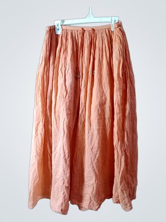 Wählen Sie den Orangen Maxi-Rock