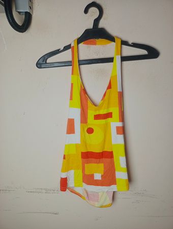 Tanktop mit abstraktem geometrischen Druck