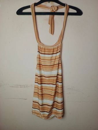 Gestreiftes Halterkleid