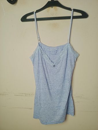 Blaue Cami mit Spitze