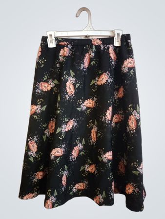 Schwarzer Blumenmuster-Midirock
