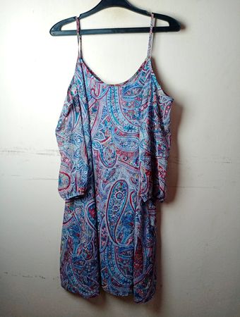 Cold Shoulder Paisley Print Kleid
