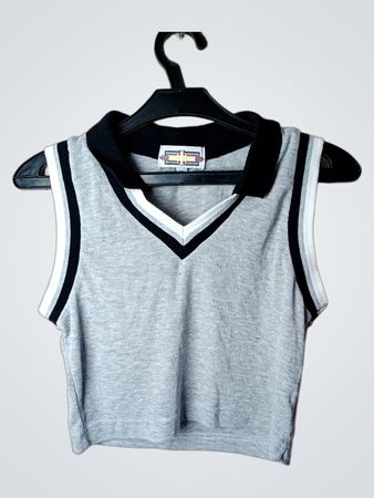 UPLINE Graues ärmelloses kragenloses Cropped Top