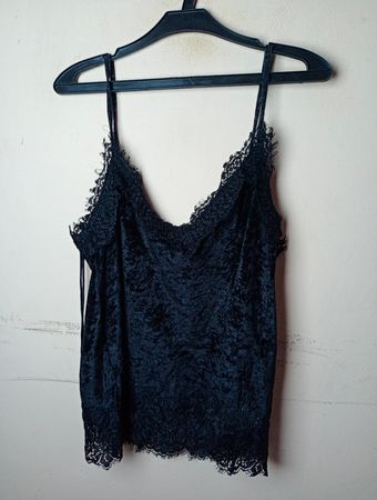 H&M Schwarzes Spitzenbesatz-Cami-Top