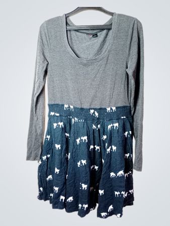 Langärmliges Kleid mit Hundemusterrock