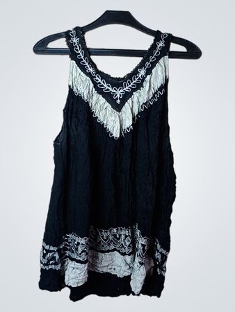Sakkas Women's Black Sleeveless Embroidered Top