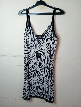 Zebra-Print-Slipkleid mit Spitzenbesatz