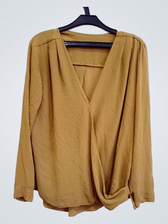 Senfgelbe Langarm-Wickelbluse