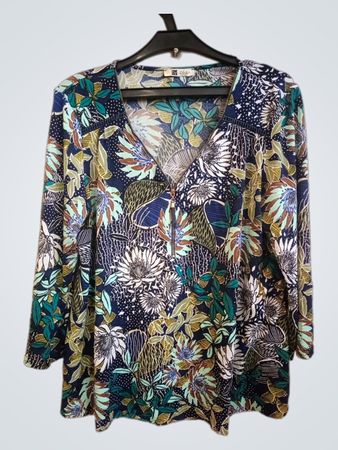 By Izea Floral Print Reißverschluss V-Ausschnitt Langarmtop