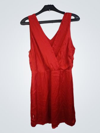 Rotes ärmelloses V-Ausschnitt-Kleid