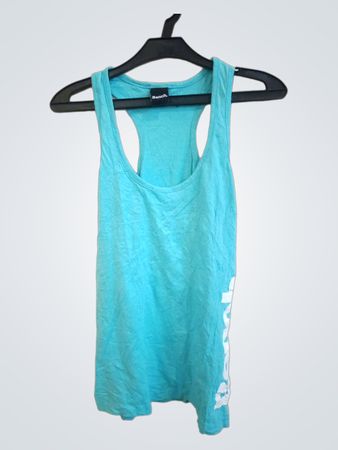 Bank. Blaues Tanktop