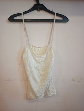 Weißes Spaghettiträger-Camisole