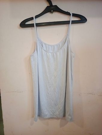 Hellblaue Spaghetti-Träger-Camisole