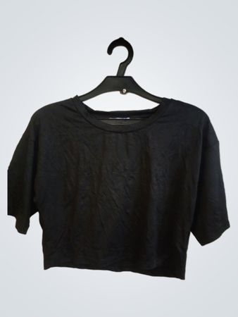Schwarzes cropped T-Shirt