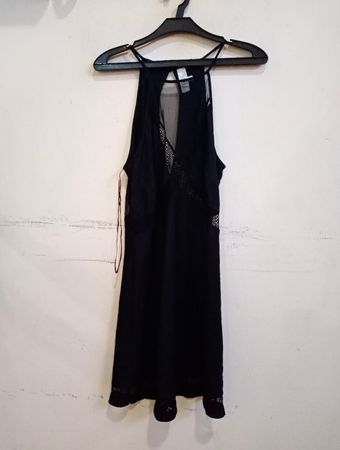 Nine by Sarah Miller Schwarzes Spitzenbesatzkleid