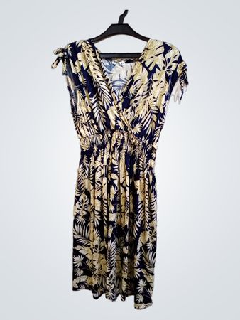 Frauen Kleid mit tropischem Druck