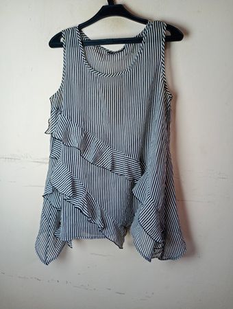 Marks & Spencer Gestreiftes Rüschenshirt