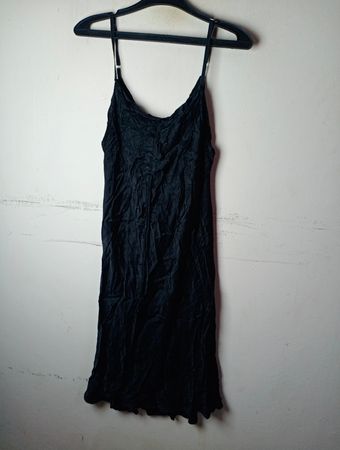 Schwarzes Slipkleid