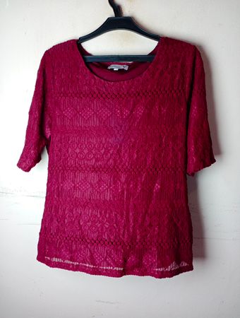 Scottage Women's Lace Top