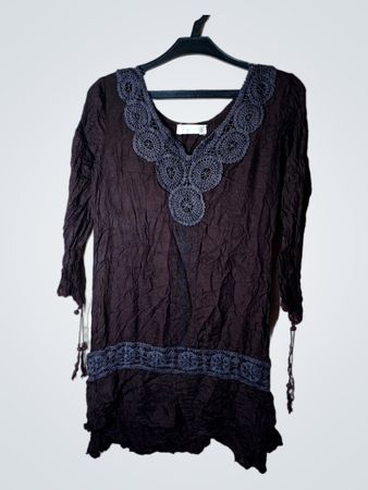 Traditionelle S Brown gehäkeltes Tunika-Kleid